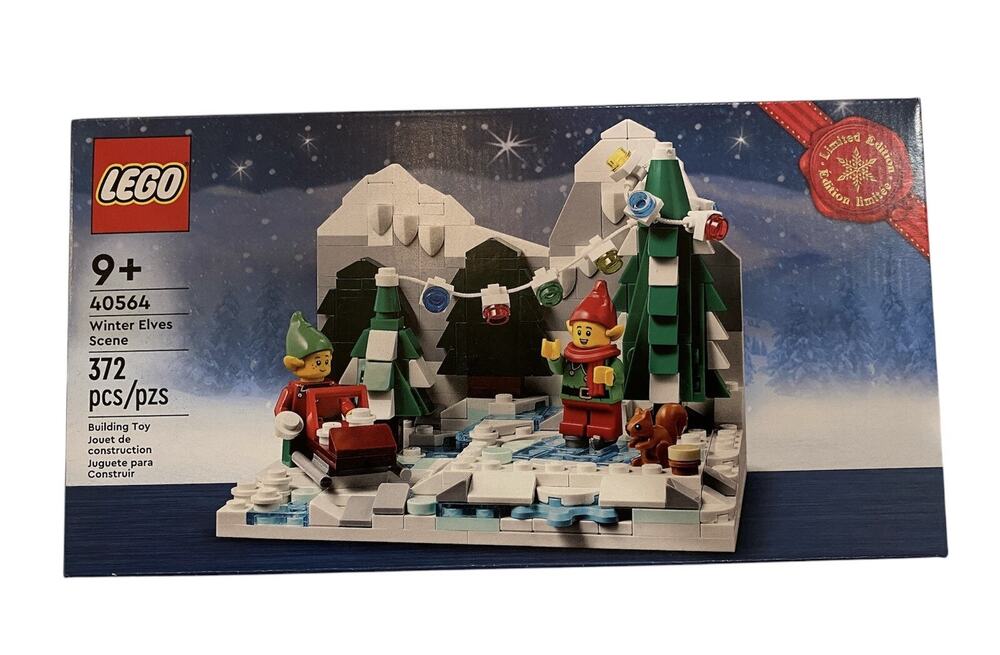 LEGO Seasonal: 2022 Winter Elves Scene (40564) Retired New Box Christmas Holiday